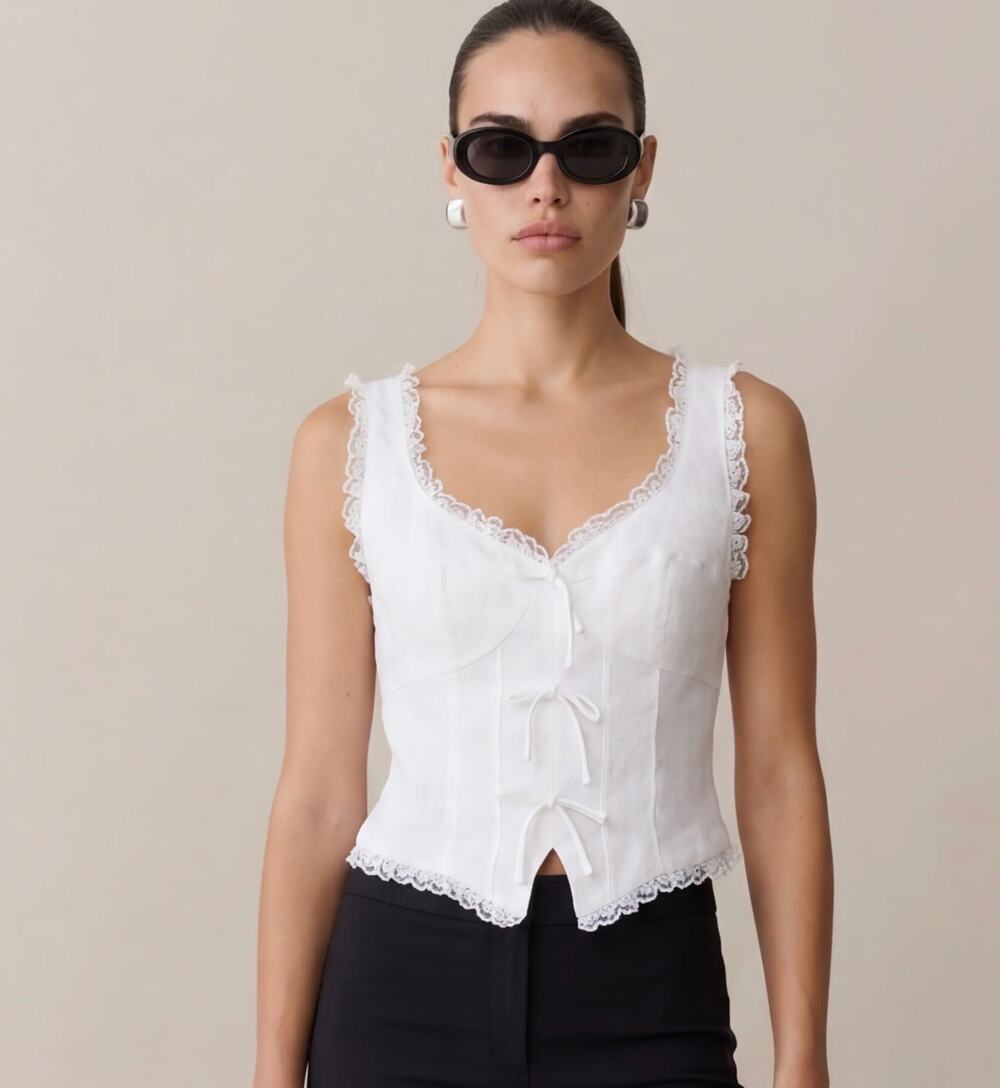 New Kourt Giogia Top ivory blouse size 4 $122